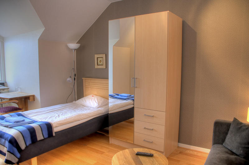 Hotel Vaennaes Vannas Habitación foto