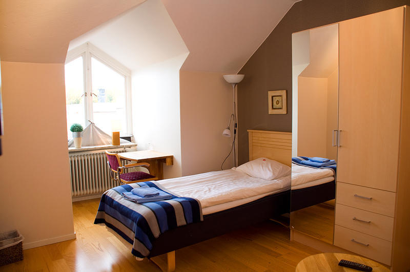 Hotel Vaennaes Vannas Habitación foto
